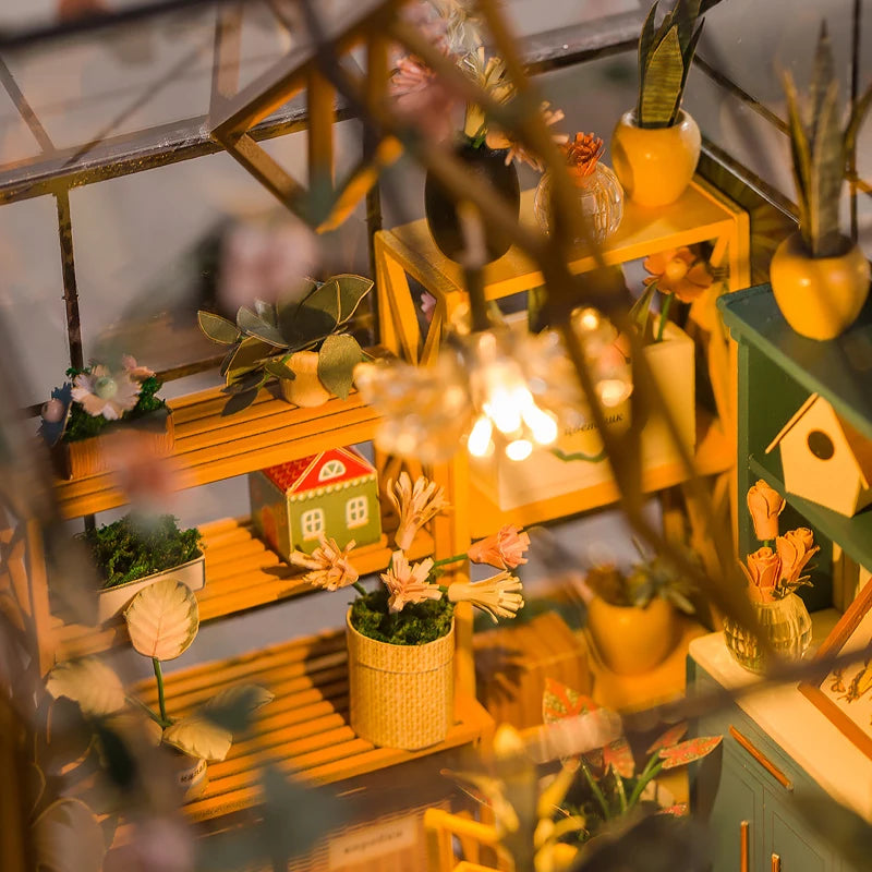 DIY Miniature Flowerhouse Kit