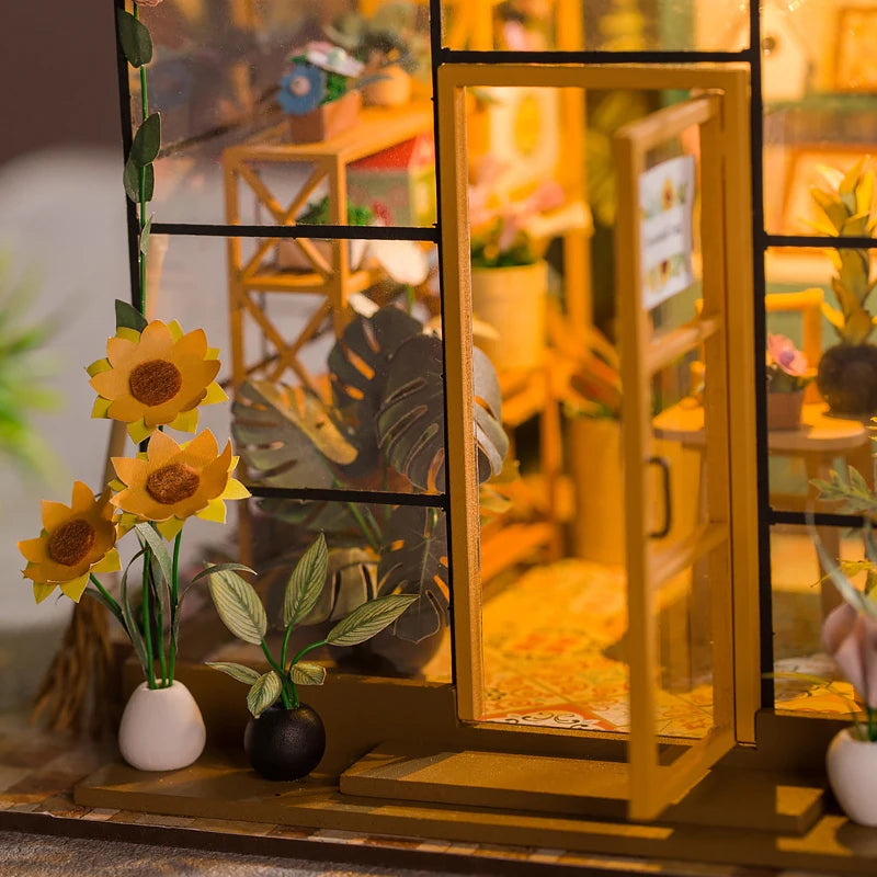 DIY Miniature Flowerhouse Kit